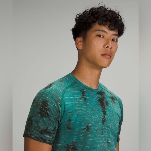 Lululemon Metal Vent  Tech Short Sleeve Shirt in marble dye - size XS - Picture 3 of 10